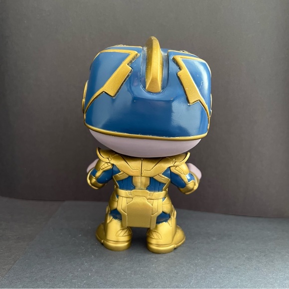 Funko Pop Marvel Thanos 6” - Picture 3 of 5